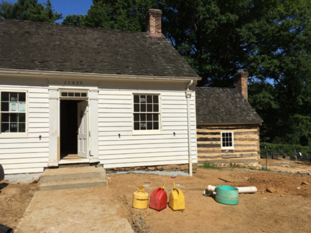 Historic Plantation House and Log Kitchen